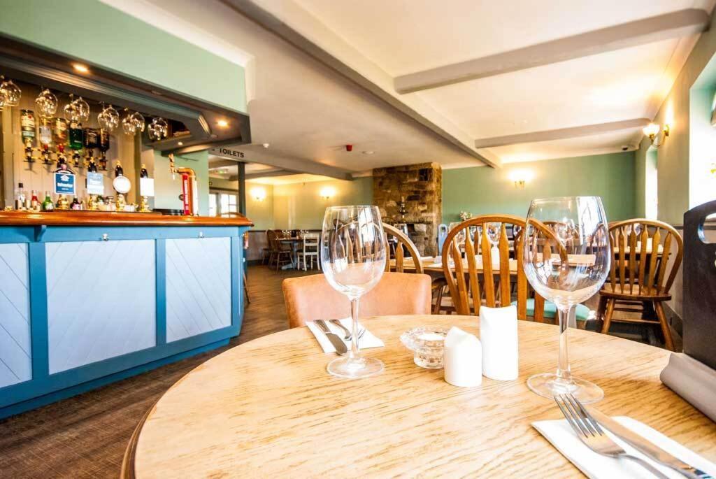 The Chequers Inn Rookley Exterior photo